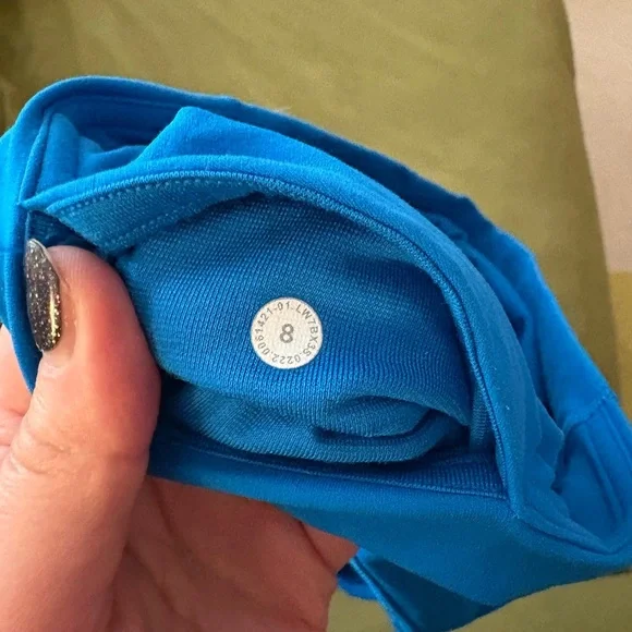 Lulu Pool Blue Align Pocket Shorts - Picture 2 of 4